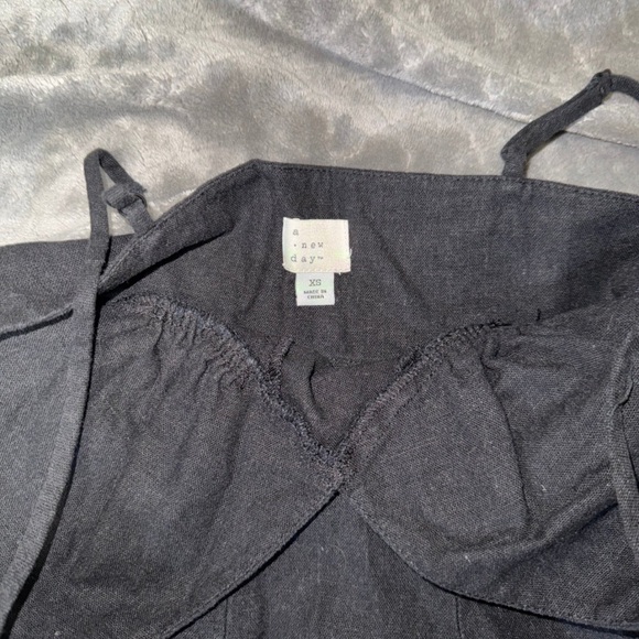 Top - Picture 2 of 3